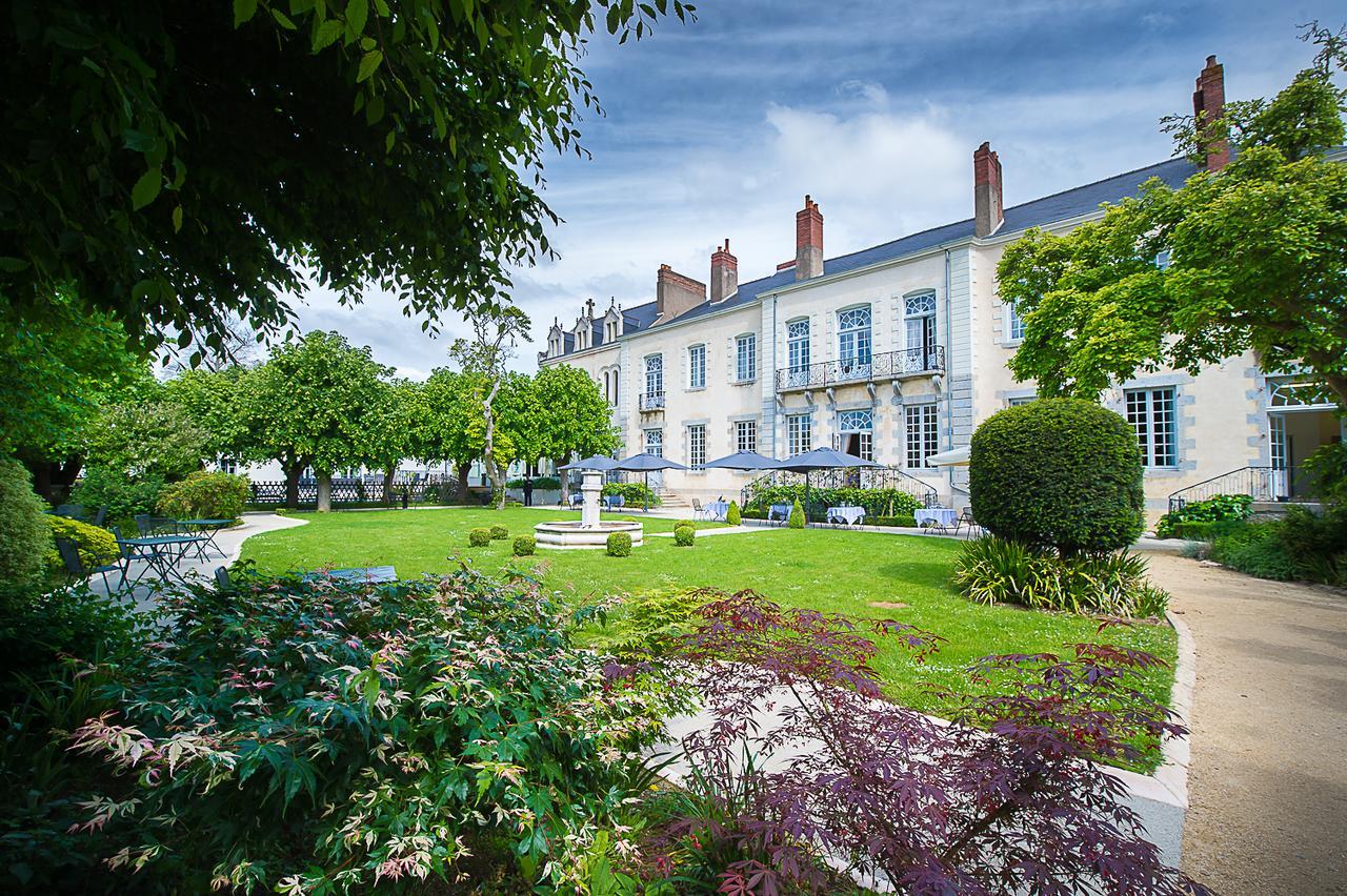 Hotel Restaurants & Spa Perier Du Bignon Laval  Exterior foto